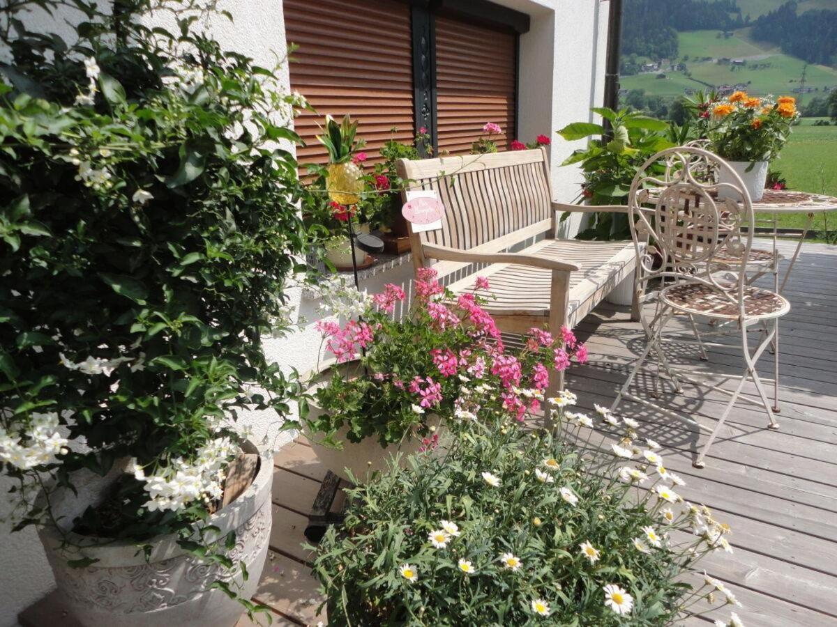Apartment Bei Anna Schlitters Esterno foto
